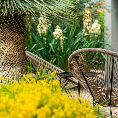Palm Garden Apartment 2 Микулов Екстериор снимка